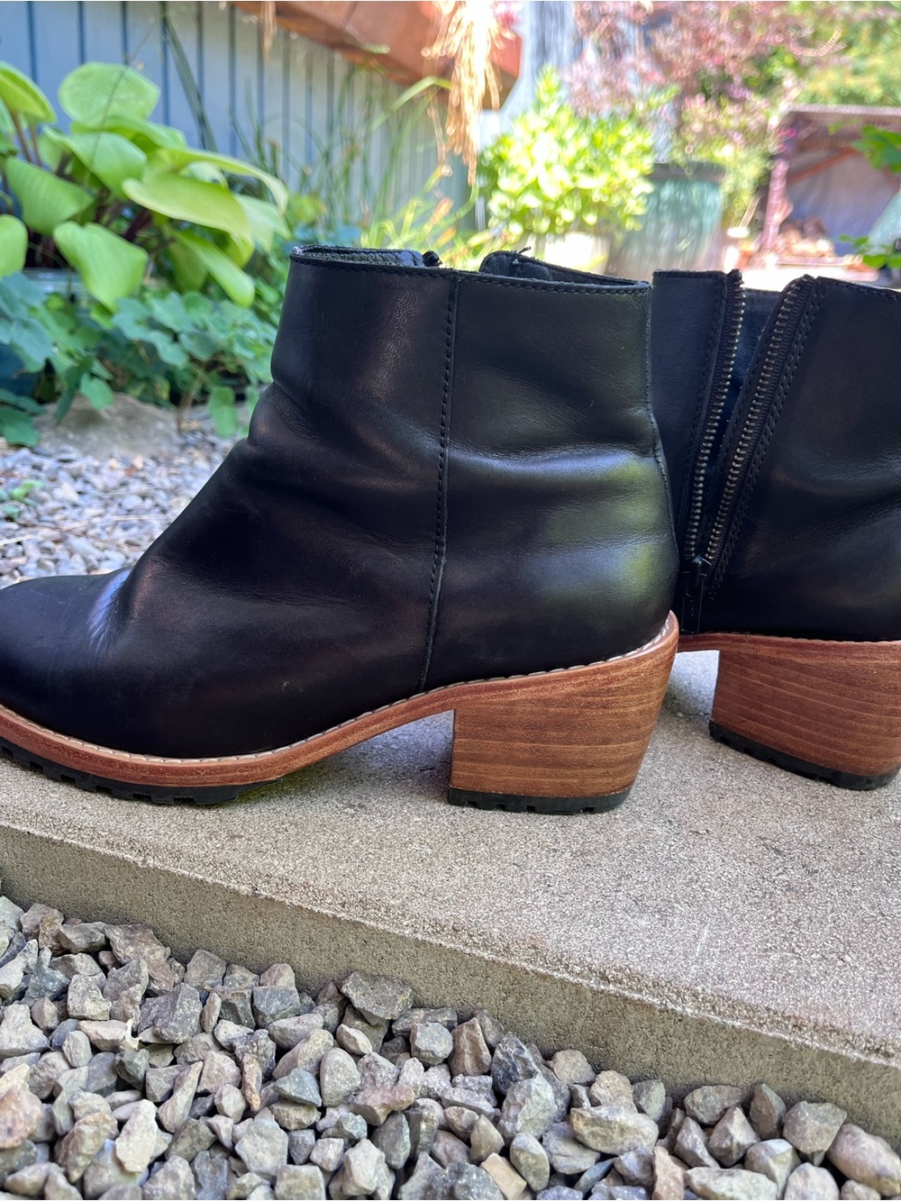 Made in Mexico! Patina: Women’s Black Leather Ankle Boots